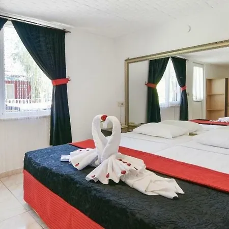 Otel Altinkum Bungalow 3*